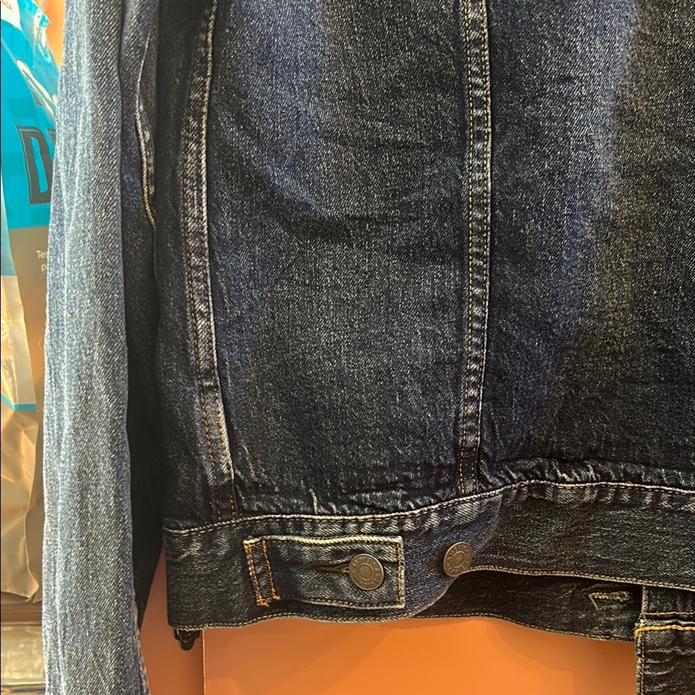 💕 American Eagle Outfitters Blue Denim Jacket - Picture 6 of 7